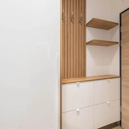 Designer 300m From The I Azur Panorama Saints Constantine and Helena