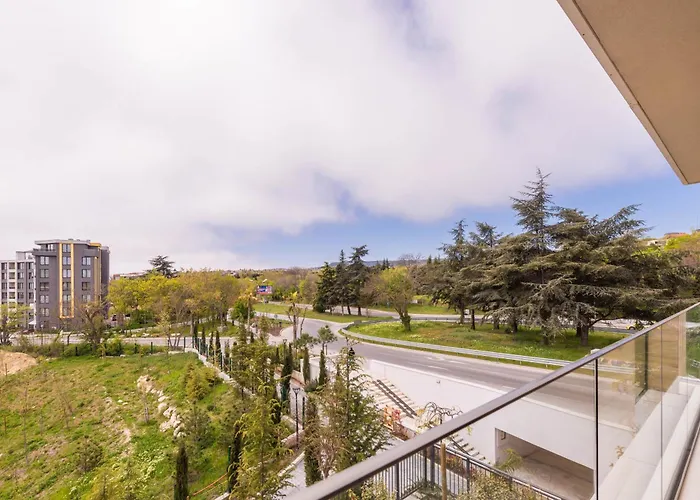 Designer 300m From The I Azur Panorama *