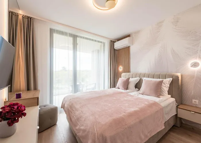 Apartamento Designer 300m From The I Azur Panorama Saints Constantine and Helena