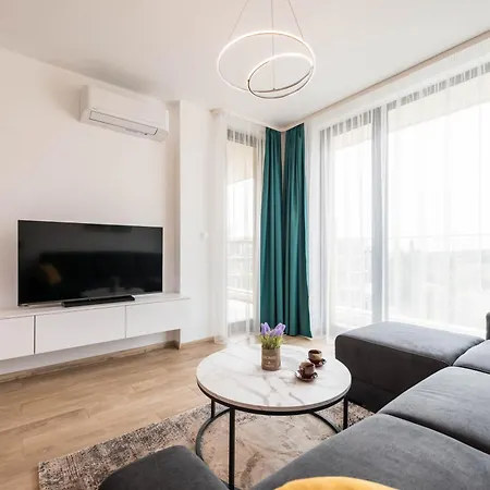 Designer 300m From The I Azur Panorama