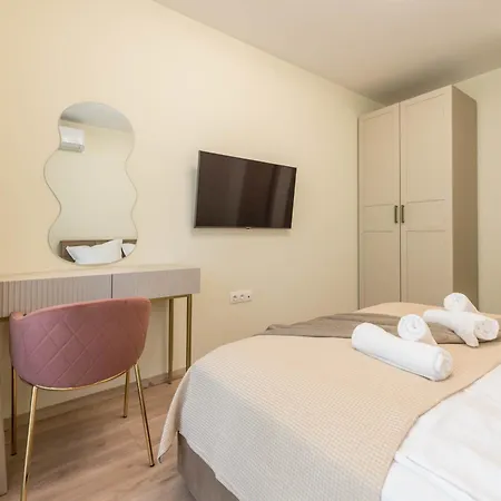 Designer Apartments 300M From The Beach I Azur Panorama *