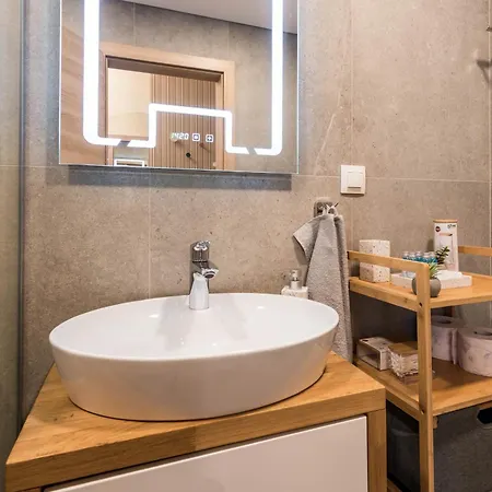 Designer Apartments 300M From The Beach I Azur Panorama Apartment